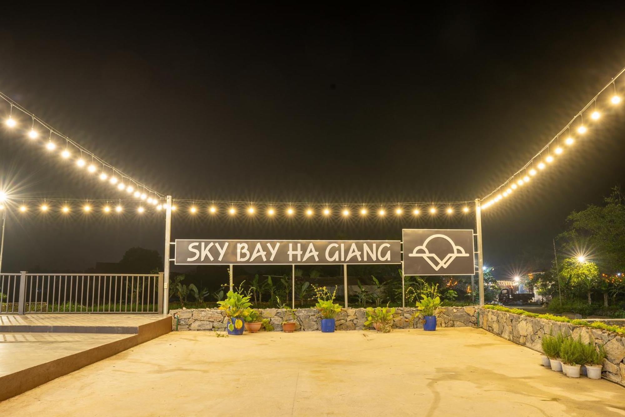 Sky Bay Lodge Ha Giang Exterior photo